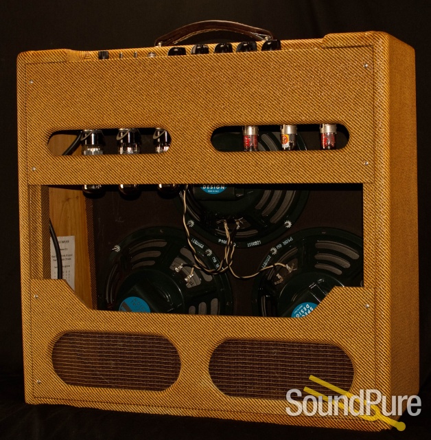 Victoria Amps Model 35310- T - Used — image 9