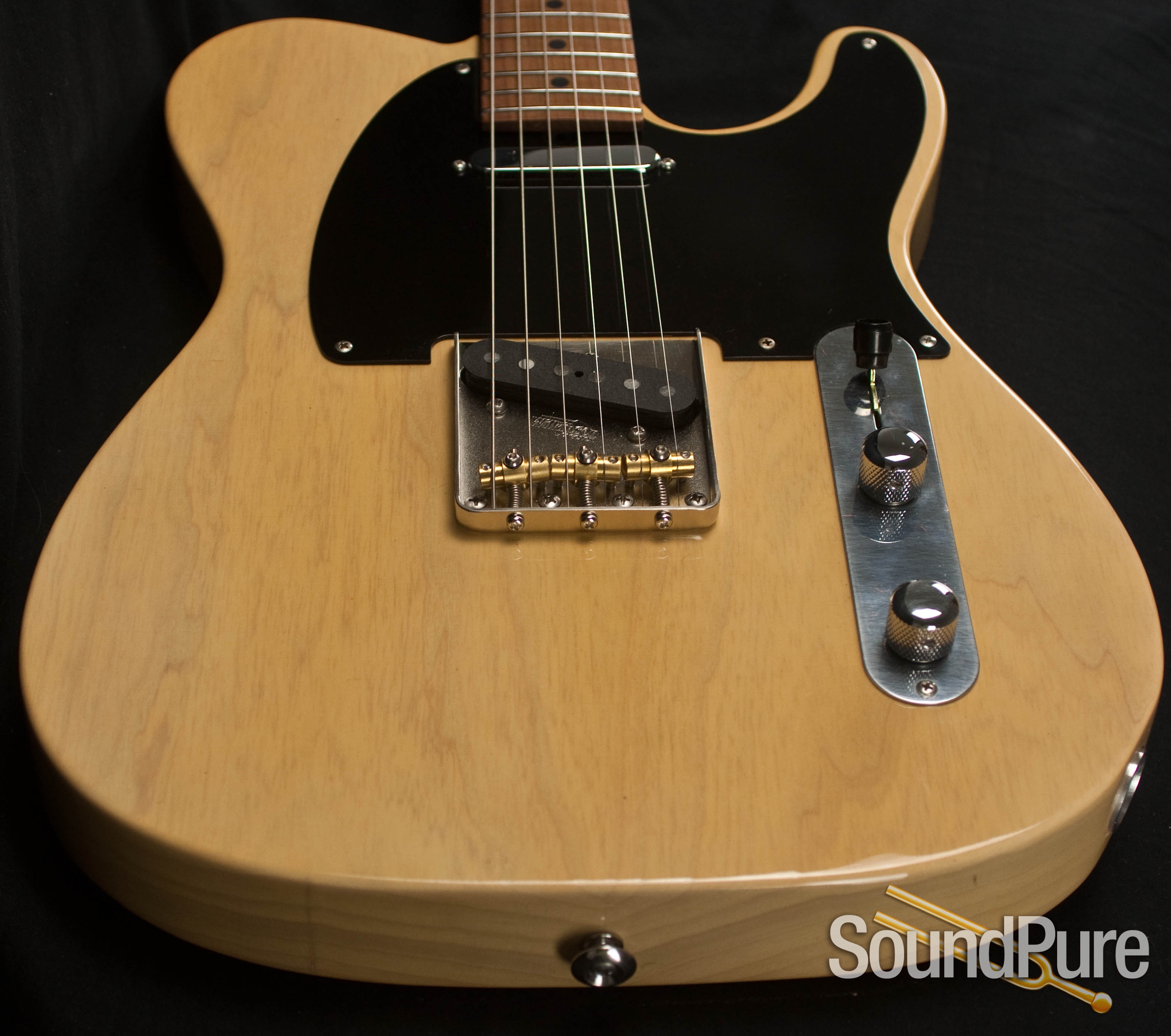 Suhr Classic T Antique Trans T Straw Electric Guitar 16418