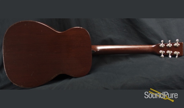 Martin 1935 Vintage R17 All-Mahogany 00 Archtop Guitar — image 5