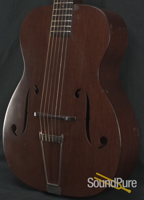 Martin 1935 Vintage R17 All-Mahogany 00 Archtop Guitar — image 8