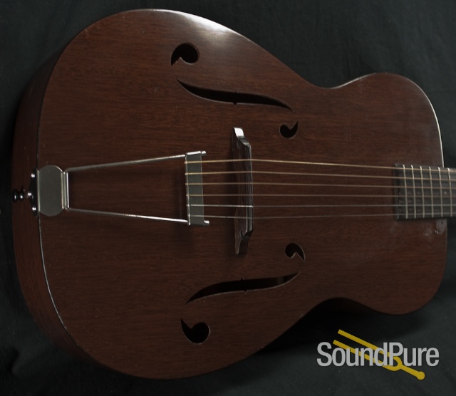 Martin 1935 Vintage R17 All-Mahogany 00 Archtop Guitar — image 12