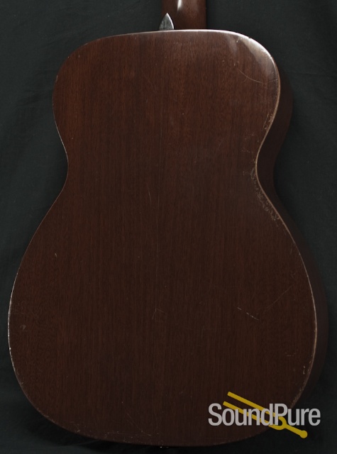 Martin 1935 Vintage R17 All-Mahogany 00 Archtop Guitar — image 14