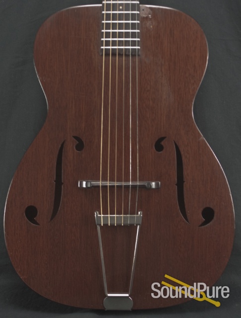 Martin 1935 Vintage R17 All-Mahogany 00 Archtop Guitar — image 1