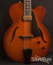 Sadowsky 2004 Jim Hall Archtop Guitar - Used Sadowsky 2004 Jim Hall Archtop Guitar - Used