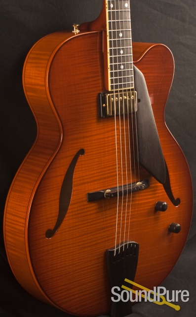 Sadowsky 2004 Jim Hall Archtop Guitar - Used — image 4