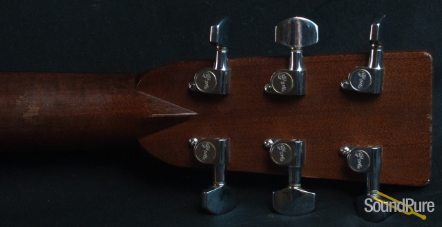 Martin HD-28 Dreadnought Acoustic Guitar Used — image 4