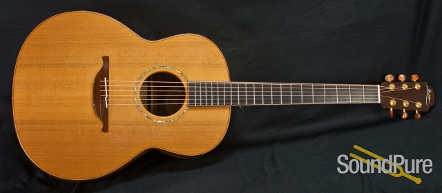 Lowden 2001 F-35 Cedar/Myrtle Jumbo Acoustic Guitar - Used — image 4