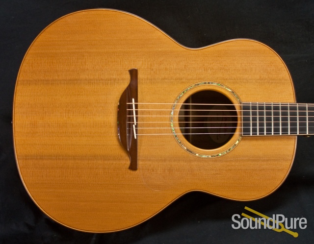 Lowden 2001 F-35 Cedar/Myrtle Jumbo Acoustic Guitar - Used — image 5