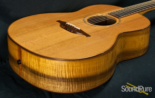 Lowden 2001 F-35 Cedar/Myrtle Jumbo Acoustic Guitar - Used — image 13